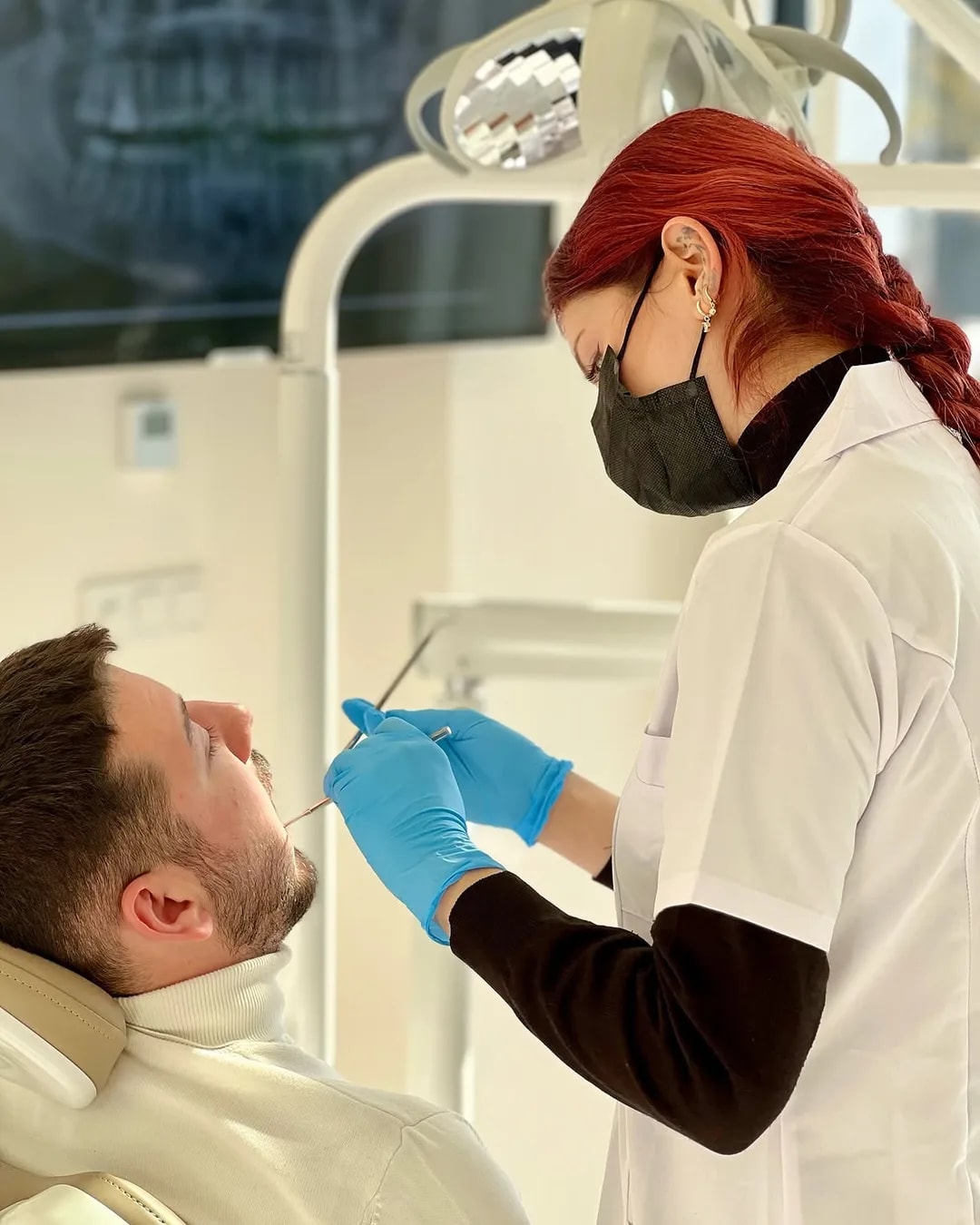 Mimar Diş kliniğinde rutin ağız ve diş muayenesi